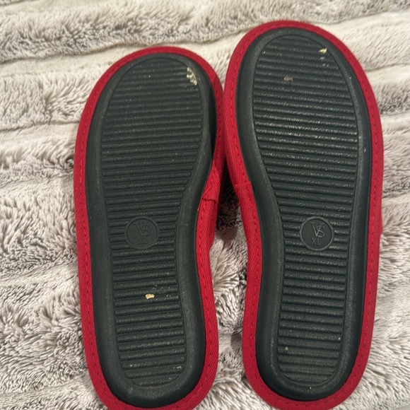 Victoria secret XL slippers - Picture 2 of 3